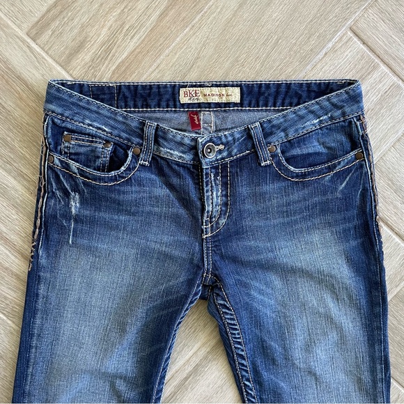 BKE Woman’s Madison Boot Cut Jeans size 30 - Picture 4 of 10
